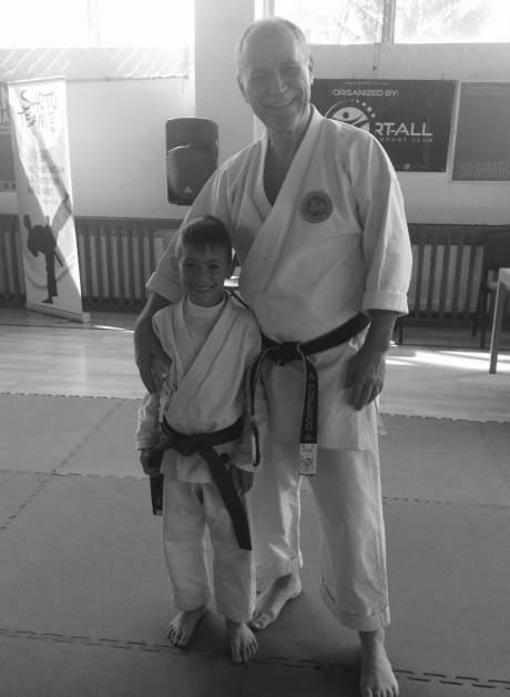 Clemenza, (7DAN). Az esemény részletes programja és további hasznos információk megtalálhatóak a csapat facebook oldalán: https://www.facebook.com/sic- Szepviz-karate-Do.