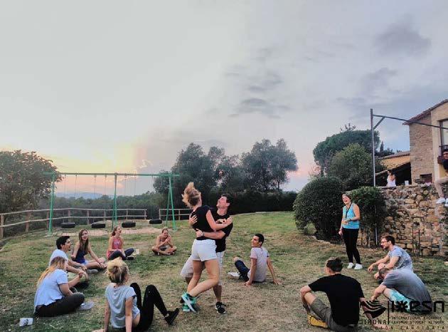 Ezeken felül voltak különlegességek is, például Costa Brava, erdei, környező településre vezető túra vagy a Rural Weekend.