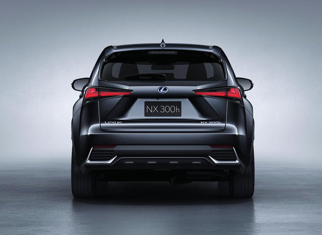 LEXUS NX 300h ÁRLISTA HIVATALOS MÁRKAKERESKEDÉS LEXUS BUDA 1112 Budapest, Budaörsi út 185 195. Telefon: +36 1 2 482 482 www.lexusbuda.hu A Lexus nagy jelentőséget tulajdonít a környezet védelmének.