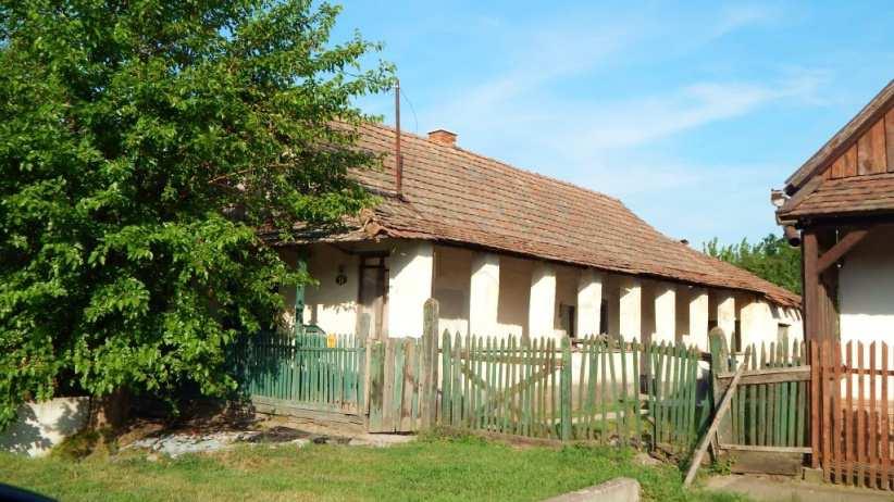 út 38.