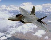 A csapásmérő repülőeszközök között az F-22-es Raptor és az F-35- ös Joint Strike Fighter is a technológia