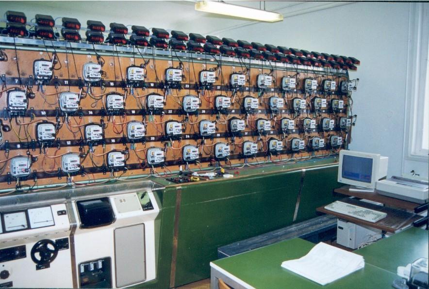 Fogyasztásmérők történeti áttekintés Indukciós fogyasztásmérők - mechanikus