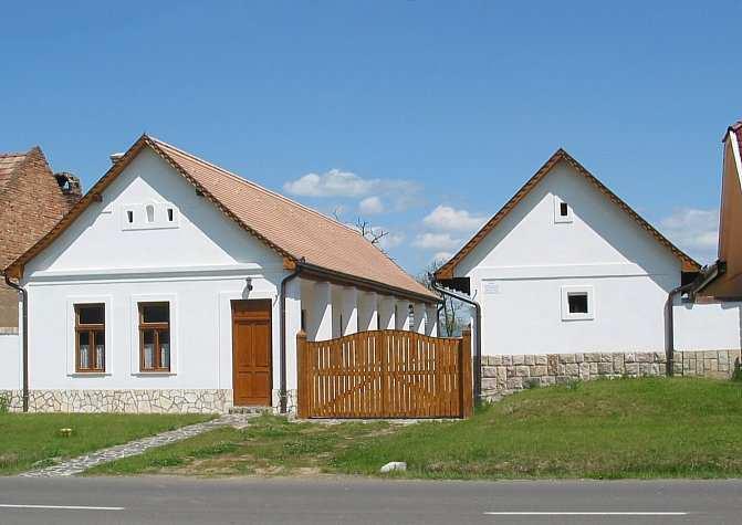 Az épület az 1920-as években épült, felújítása 2003. augusztus 23-án fejeződött be.