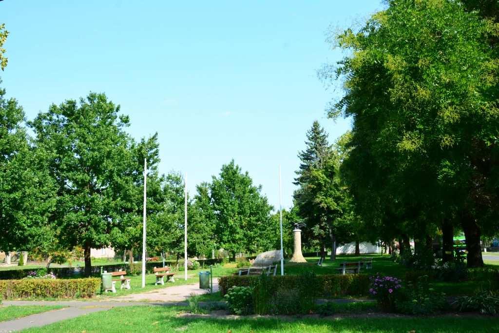 található.
