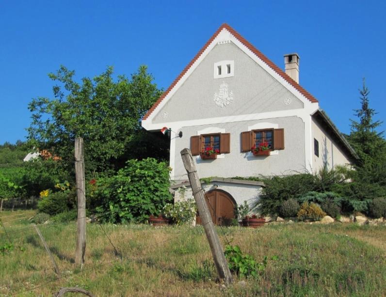 Ez az élet mondhatnánk, de a baj az élettel, illetve a táj felélésével van. Jelenleg van egy kialakult, létrejött épített állapot.