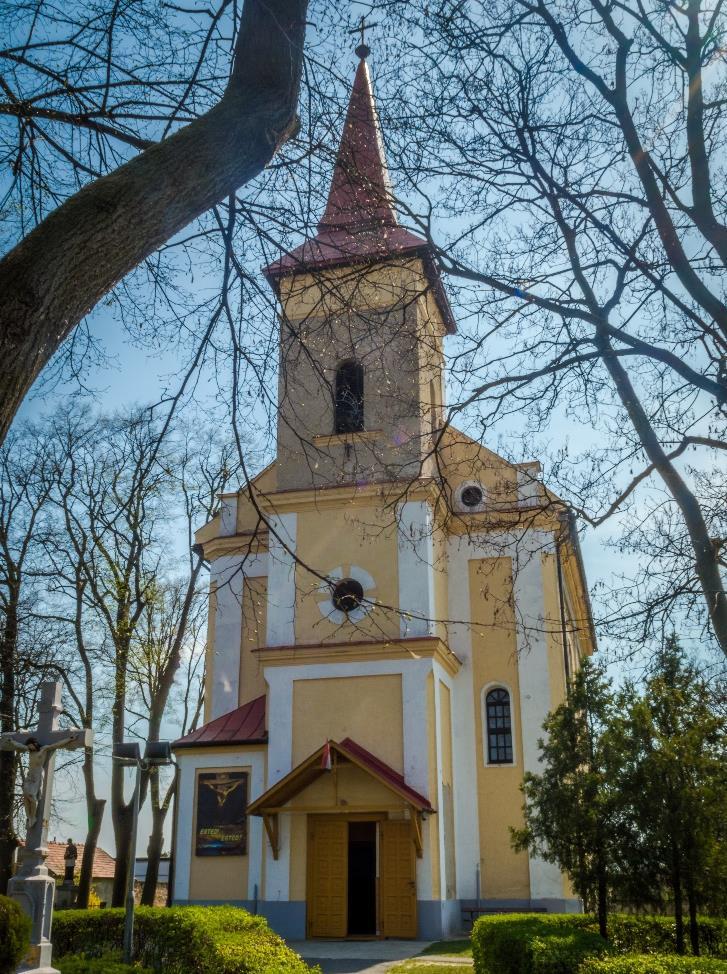 jelentőséggel bírnak, és mindennapi használatban vannak a lakosság szélesebb köre által.