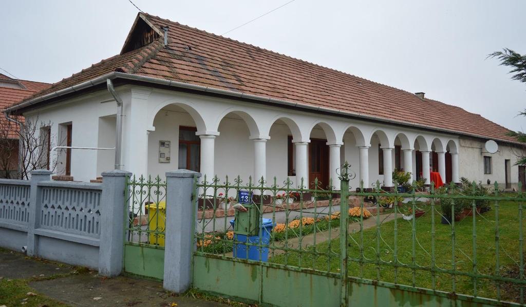 KÉZIKÖNYVE 2017.