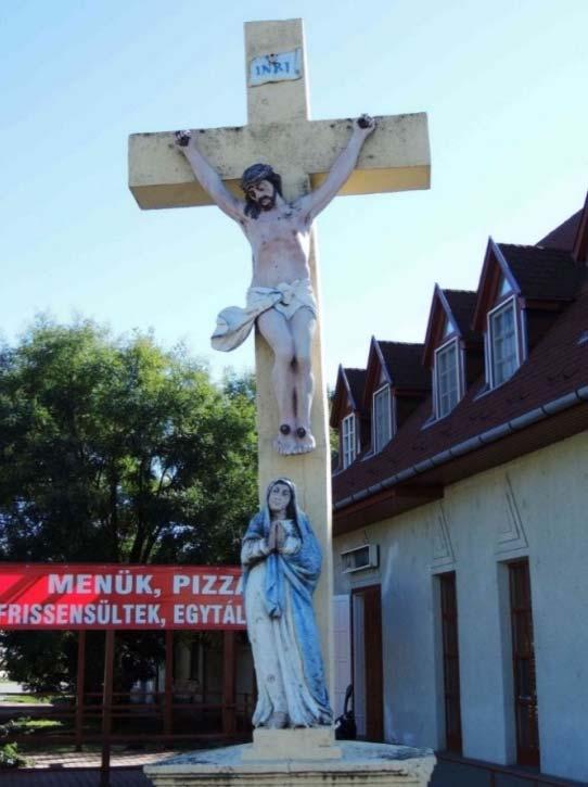 HIRDETÉSEK, REKLÁMTÁBLÁK 8 28