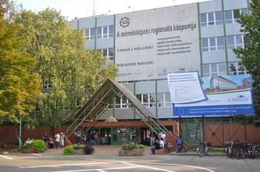 AZ ELLENŐRZÉS TERÜLETE Kecskeméti Főiskola, mint a Neumann János Egyetem jogelődje Az Kecskeméti Főiskola 2000.