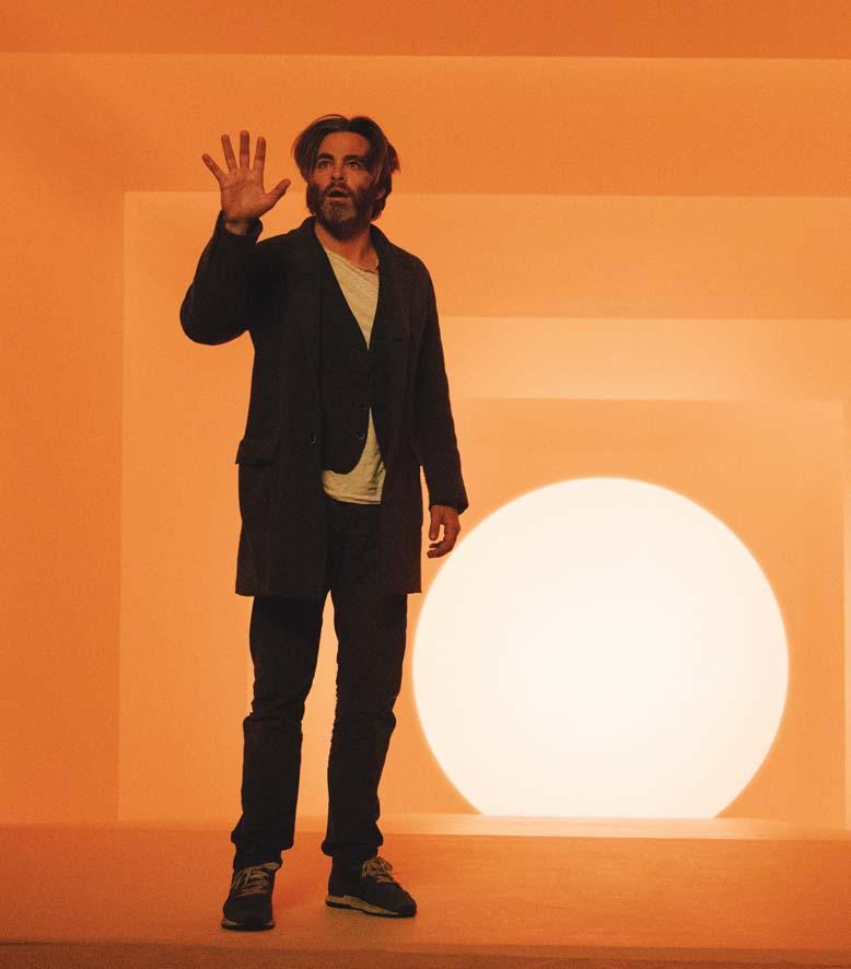 MOZI // COMING SOON 26 MOZI // COMING SOON 27 Időcsavar [ sci-fi ] A Wrinkle in Time Rendezte: Ava DuVernay Szereplők: Reese Witherspoon, Chris Pine, Gugu Mbatha-Raw, Oprah Winfrey, Zach