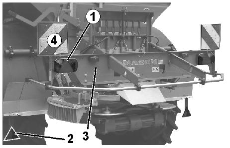 Termékleírás 4.3 A traktor és gép közötti ellátóvezetékek Ellátóvezetékek nyugalmi pozícióban: 13 ábra/.
