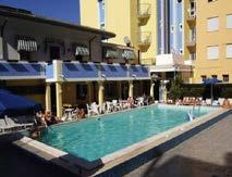 Strandszerviz az árban. HOTEL BOLIVAR*** Fekvése: Lido di Jesolo főutcáján, a Piazza Marina és a Nember között található, a strandtól 70 m-re.