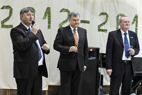 e osztály egy laktanya mindennapjaiba nyújtott