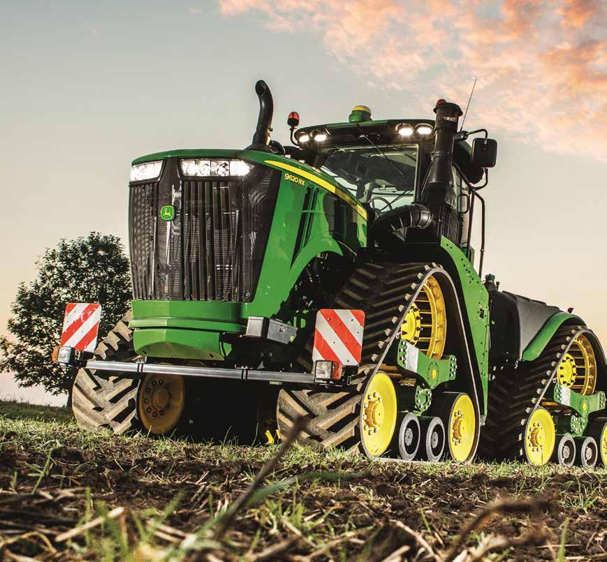 John Deere 9R traktorok PÁRATLAN MINŐSÉGŰ KEZELŐTÉR KIVÉTELESEN NAGY VONTATÁSI TELJESÍTMÉNY KIVÁLÓ MANŐVEREZŐKÉPESSÉG KOMPROMISSZUMOK NÉLKÜLI KÖZÚTI KÖZLEKEDÉS INTEGRÁLT MEZŐGAZDASÁGI IRÁNYÍTÁSI