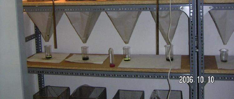A nehézfémtartalom mérése Perkin Elmer 311 atomabszorpciós spektrofotométerrel (AAS technika) történt (2147/5:1998 szabvány).