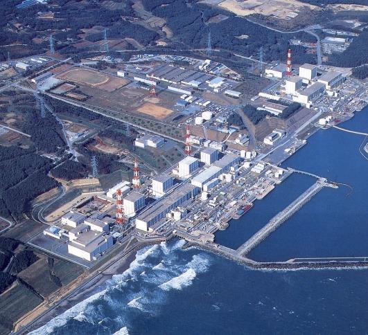 A térségben található 11 atomerőművi blokk közül az éppen üzemben lévők (Fukushima Daiichi 1,2,3, Fukushima Daini 1,2,3,4, Tohoku Onagawa 1,2,3, Japco Tokai 1) mindegyike a földrengés észlelésekor