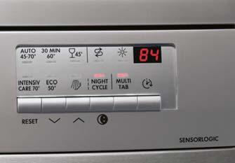 Teljesítmény 7 KIJELZÔ Az AEG-Electrolux mosogatógépek új generációs kijelzőjén még precízebben és egyszerűbben programozhatja a készüléket.