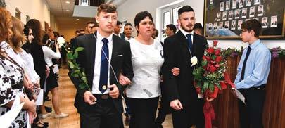 Krónika a Letenyeyből Nem szokványos iskola vagyunk, a gimnazisták oktatása mellett különleges missziónk a labdarúgók nevelése, illetve a különféle szakmákat választó fiatalok képzése fogalmaz Bányai