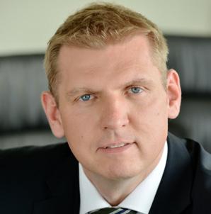 Úgy döntöttünk, hogy a megváltozott munkaképességû munkavállalók alkalmazása irányába indulunk el. Több programot is indítottunk, hogy megkönynyítsük az ô integrációjukat a szervezetbe.