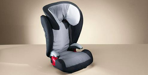 ISOFIX rögzítési pontokkal vagy biztonsági övvel is az autóhoz rögzíthető Mosható és cserélhető huzattal Az EE-R 44/04 európai biztonsági szabvány szerinti tanúsítvánnyal 93199694