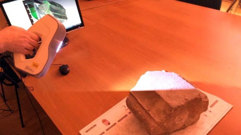 A felhasznált eszközök közül ennek a legnagyobb a névleges mérési pontossága, így vizsgálatomban az ezzel előállított modelleket tekintettem referenciának.