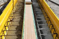 Rugalmas hézagkitöltés Megerősített betongerenda statikai méretezés alapján 2 1 13 3-5 mm 13 12 3 11 4 8 9 X Z X aszfalt beton: Terhelési osztály E-F Annak érdekében, hogy megakadályozzuk a