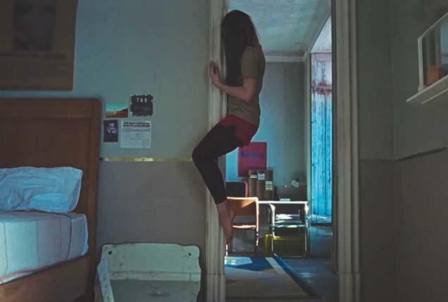 : Dakota Johnson, Mia Goth, Tilda Swinton, Chloë Grace Moretz Luca Guadagninót, a Szólíts a neveden ünnepelt rendezőjét nem lehet azzal megvádolni, hogy megelégedne az eredeti másolásával és a
