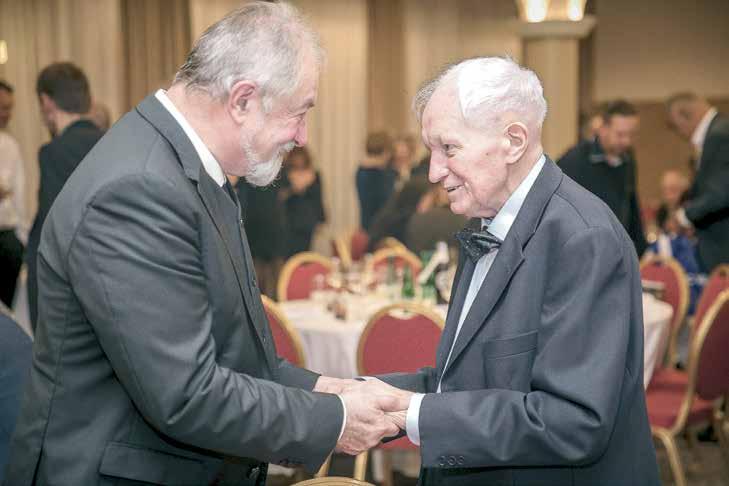 Az Őrmezőn élő Kalász Márton kétszeres József Attila-díjas költő, író, műfordító 2013-ban kapta meg a Kossuth-díjat, 2016 óta pedig a Nemzet Művésze.