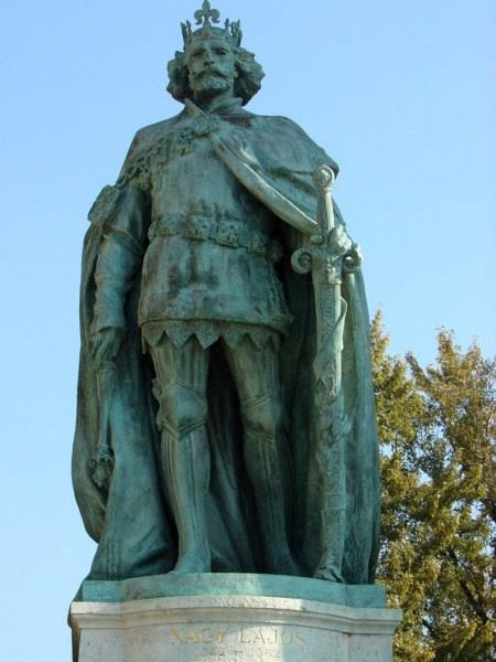 Nagy Lajos király 1351-ben az ősiségről szóló törvényt hagyja jóvá. Ez biztosítja, hogy a nemesi birtokok a nemzetségen belül örökíthetők tovább, így a királyra csak korlátozottan szállhatnak vissza.