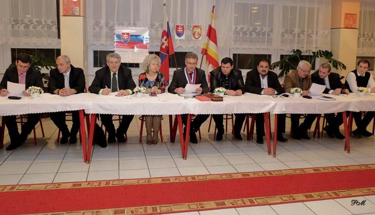 Na začiatku môjho tretieho funkčného obdobia sa chcem poďakovať všetkým svojim voličom a ubezpečiť ich, že budem dôsledne realizovať svoj volebný program.