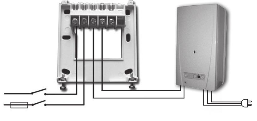 a vevőegység hátlapja COM NO NC N L 1 2 3 fűtőegység (kazán) 230 V AC 50-60 Hz N L (fázis) 230 V AC, 50-60 Hz Ha olyan régi kazán vagy más készülék (pl.