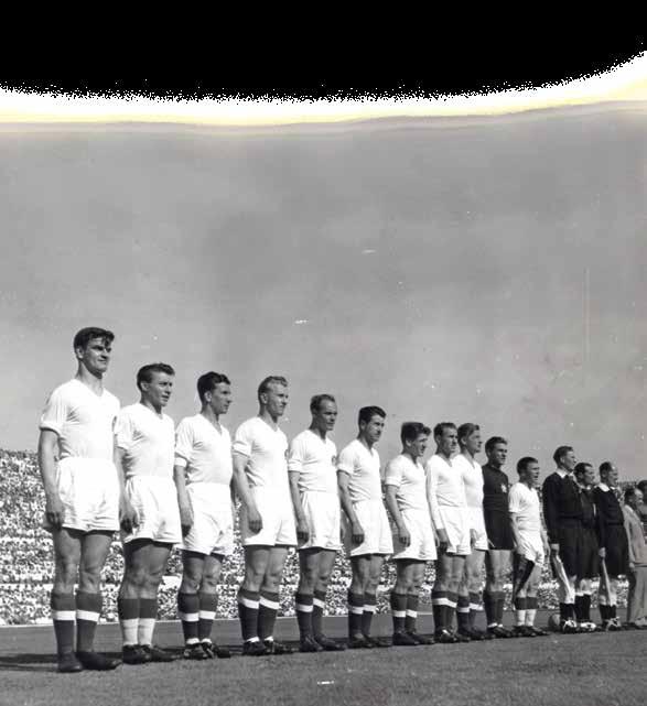 Öcsi bácsiék futball-leckéi HATVANÖT ÉVE NYERTÜNK EURÓPA-KUPÁT Hatvanöt évvel ezelőtt az 1953.