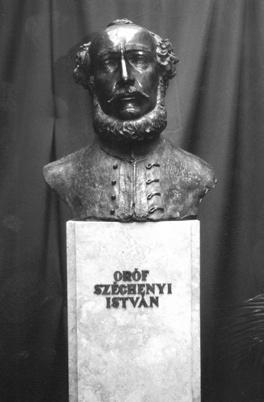 A SZÉCHENYI ISTVÁN GIMNÁZIUM