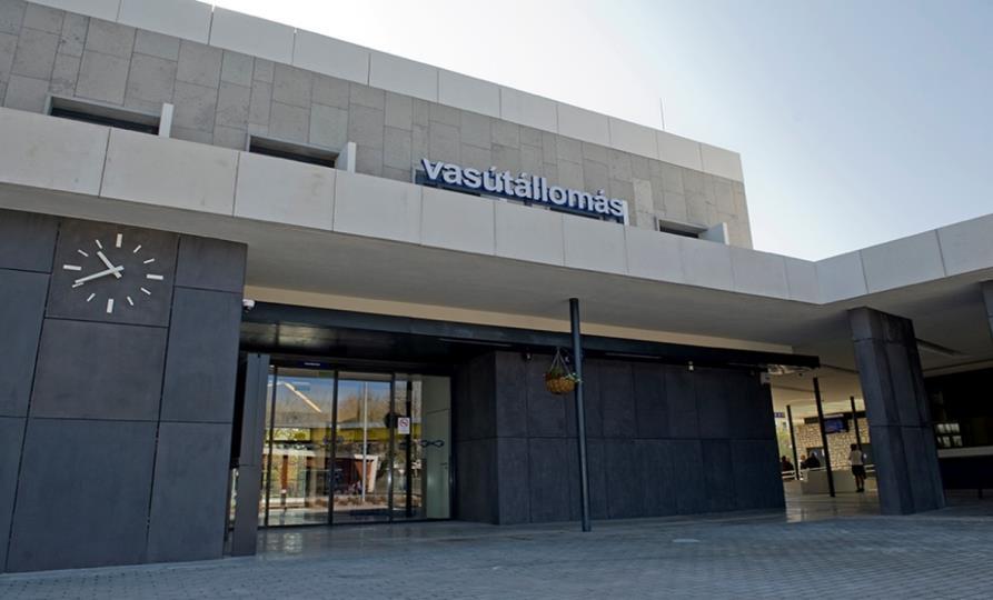 Várt eredmények Az utasforgalmi területek felújításával, korszerűsítésével emelkedik a szolgáltatási színvonal.