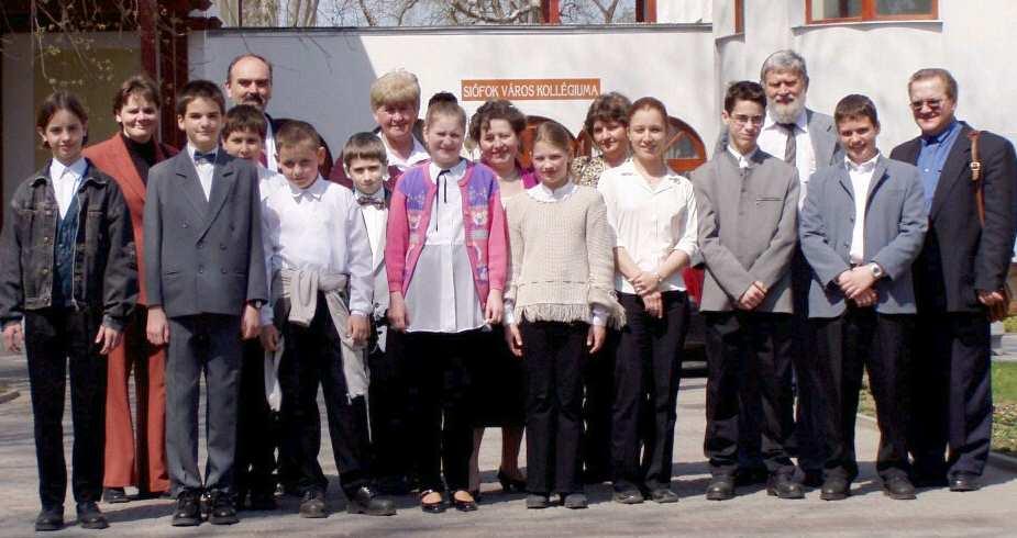 Vizsgák-(hangszeres és szolfézs): 2003. május 26. - június 5. között lesznek. Évzáró: 2003. június 10. (kedd) 17 óra Beiratkozás: A következő tanév előképzőseinek: 2003. május 19. (hétfő) 16 30 1.o. hangszereseinek: 2003.