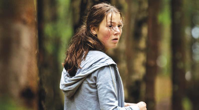 MOZI // ÍGY ÉSZÜLT 26 27 UTOYA, JÚLIUS 22. [ thriller ] Még csak hét év telt el az Utoya szigeti tragikus események óta, de már egyszerre két film is készült az ottani borzalmakról.