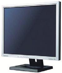 z architektúra felsô korlátja az Intel szerint 1,5 GHz-nél volt, ám ilyen CPU-k még Pentium III-T kiadásban sem láttak napvilágot.
