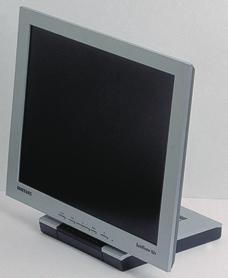z LG L1510S elegáns, modern külsejû készülék, noha színvilágán érezhetô származása.