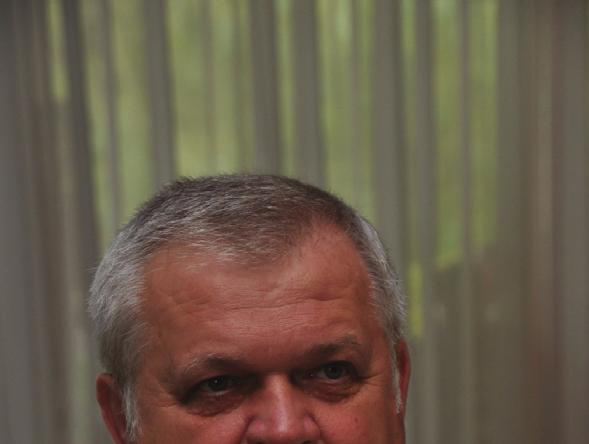 Mánfai