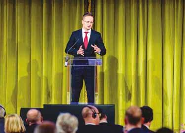 Dezember 2016 Vortragsveranstaltung: Organisationsentwicklung bei der Lufthansa Technik das SixToONE Reorganisationsprogramm mit Dietmar Focke, CEO Lufthansa Technik Budapest