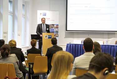 Franz Lehner, Universität Passau, Lehrstuhl für Wirtschaftsinformatik und Ernő Serfőző, Cyber Risiken Versicherungsexperte, Aon Risk Solutions 2017. február 27.