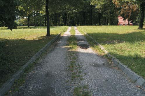 szegélykővel