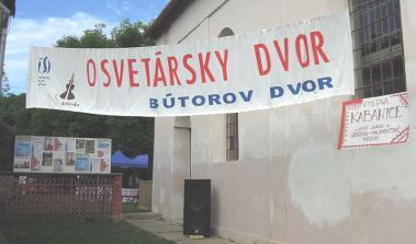 Výstava bude sprístupnená do 15. novembra. Kokavčana a folkloristu sme si predsa pripomenuli. Po vlaňajšej odmlke, sme Bútorov dvor opäť otvorili.
