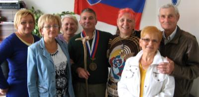 uverejnený na našej web stránke (www.noslc.sk). Mesto Lučenec vydalo z príležitosti 770. výročia prvej listinnej zmienky o Lučenci publikáciu pod názvom Kalendárium Lučenca a Tuhára I.