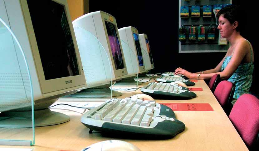 MÉLYVÍZ NEM ÚJ, DE JÓ! JÁTÉKOK, VIDEÓK, JAVÍTÁSOK Előfordul, hogy bizonyos dolgokat nem csak illegálisra lehet használni. Ilyen a BitTorrent is.
