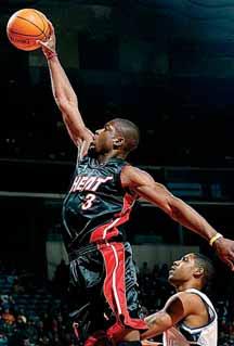 január 17-én született játékos szép csöndben lett szupersztár: sosem volt körülötte akkor felhajtás, mint LeBron James vagy Carmelo Anthony körül, akikkel együtt draftolt.