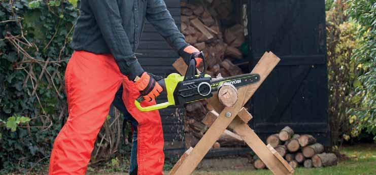 ONE+ AKKUMULÁTOROS GÉPEK #RyobiToolsEurope OCS1830 Nagy teljesítményű szénkefe nélküli motor technológia a kiváló vágásért 30 cm Oregon lánc és láncvezető Automatikus olajozó rendszer Szerszám