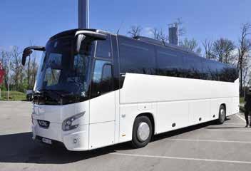 A Setra S 515 HD demóbusz már több hazai magáncégnél, illetve Volán-társaságnál megfordult teszten A Solaris Urbino 18 csuklós autóbusz már a legújabb, negyedik generációt képviselte A Temsa LD 13