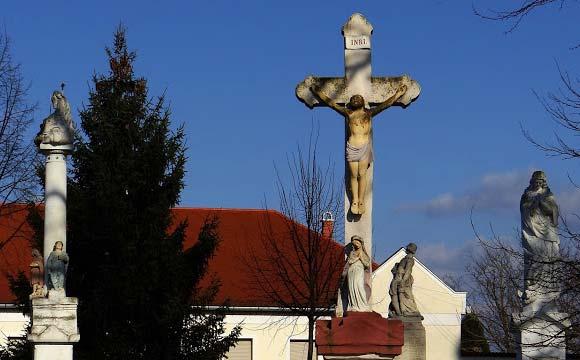 évszázados, kora,