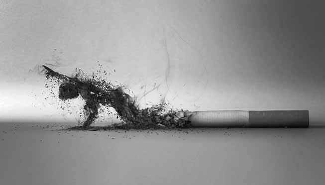 Hányszor és hányszor vagyunk kénytelenek szembesülni azzal, hogy bizony hamutálcán hagyott hamvadó cigarettavégek vagyunk! Hamvadó kis fehér parázs, megremeg az éjben, úgy veri a láz.
